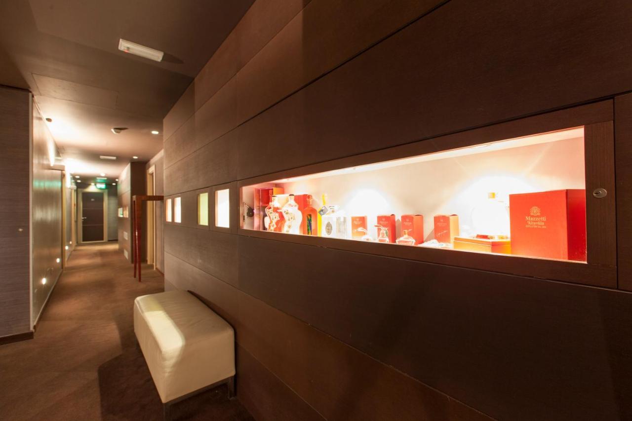 Inverigo Hotel Exterior photo