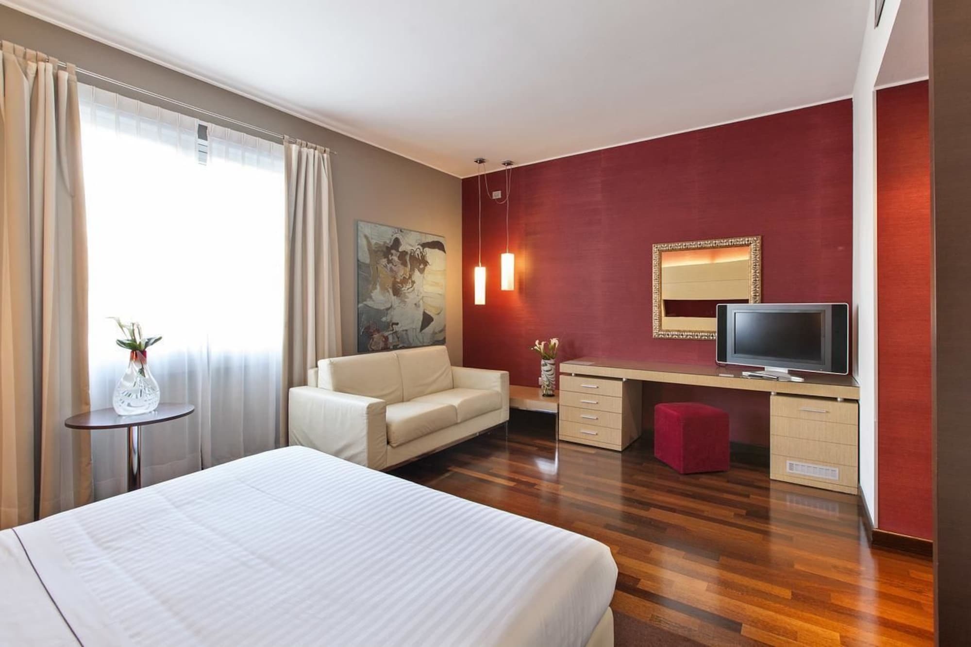 Inverigo Hotel Exterior photo