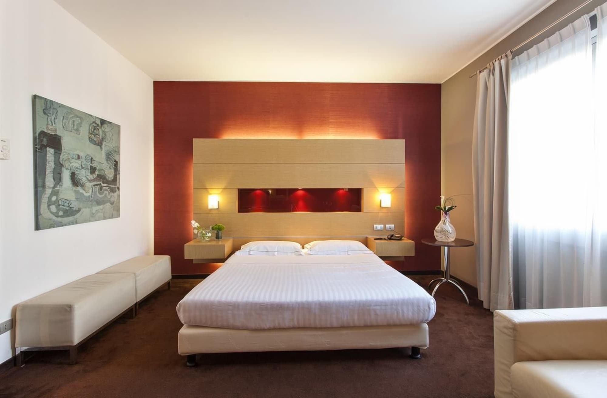 Inverigo Hotel Exterior photo